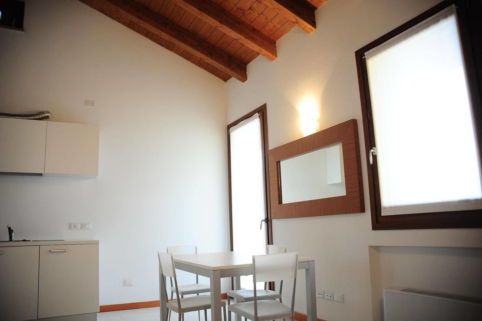 Suite Maria Residence Buttrio Exterior foto